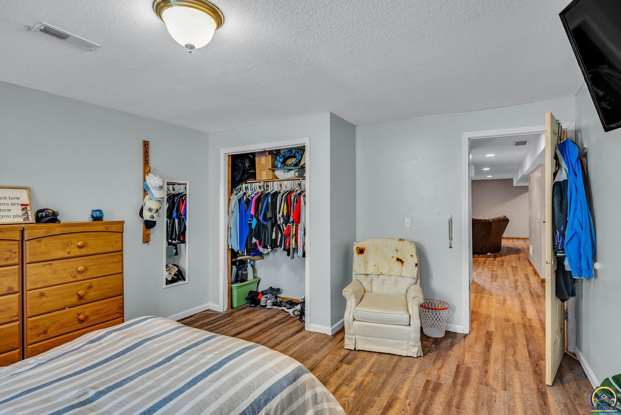 4037 NW Fielding TER