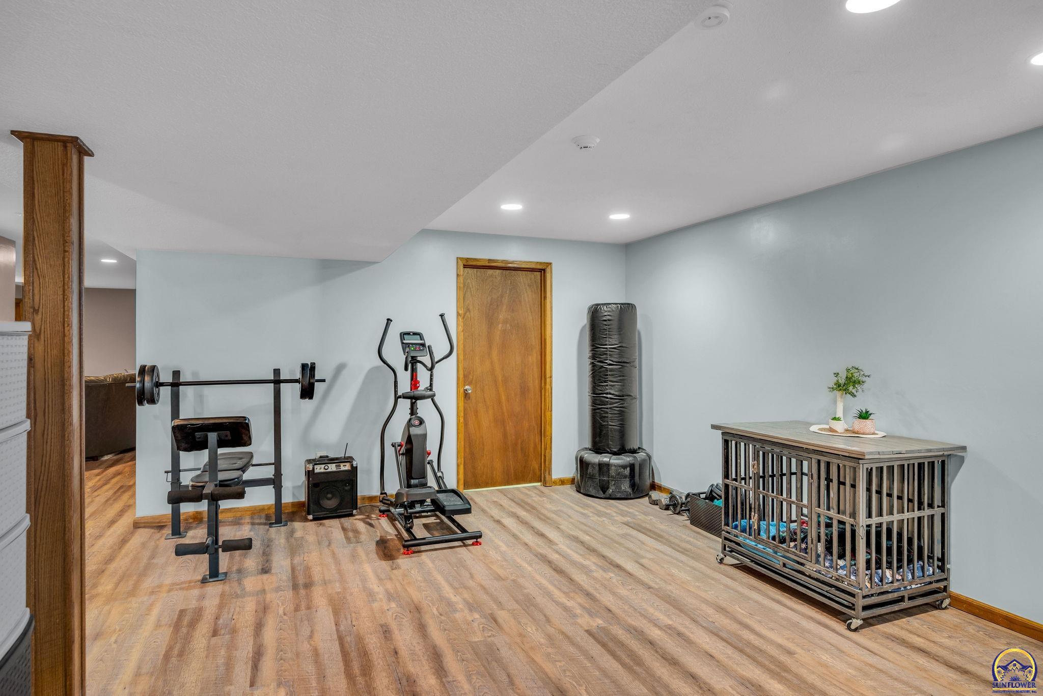 4037 NW Fielding TER