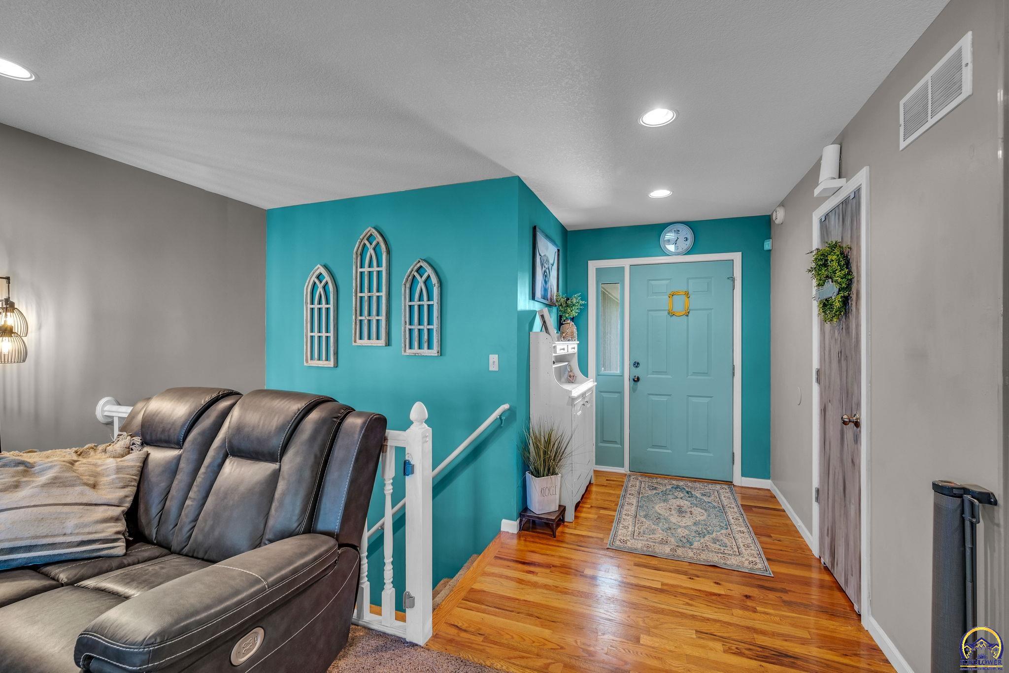 4037 NW Fielding TER