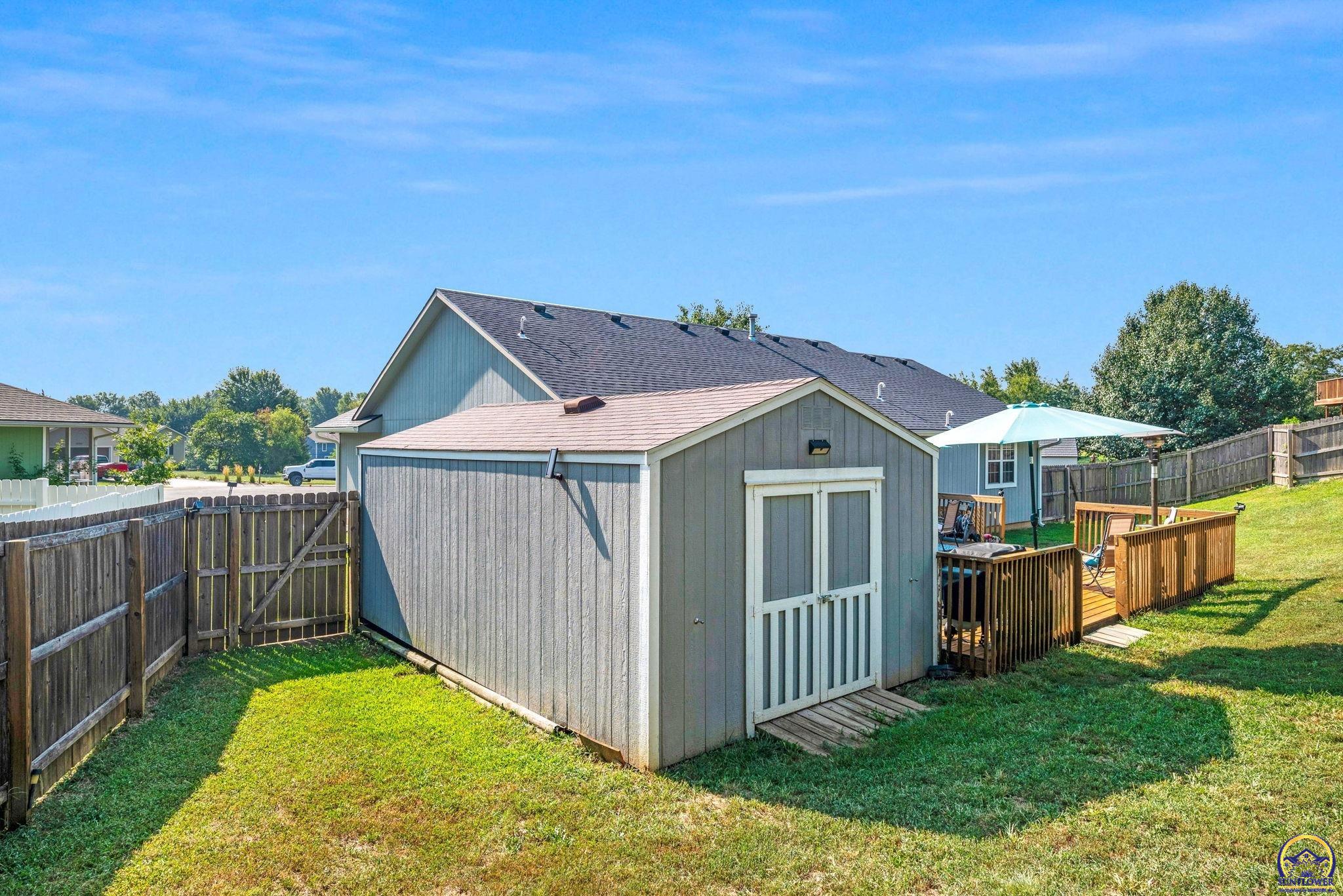 4037 NW Fielding TER