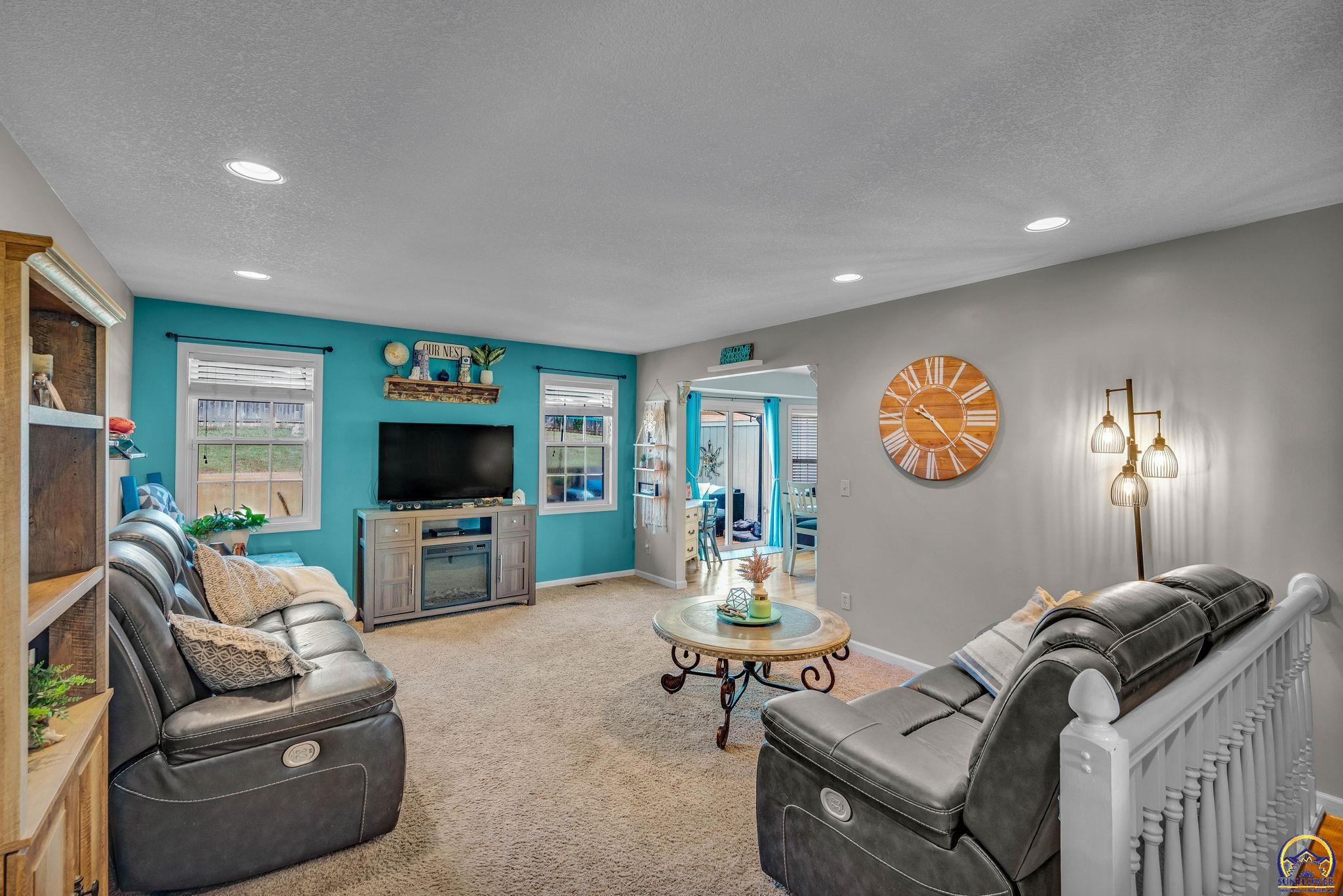 4037 NW Fielding TER