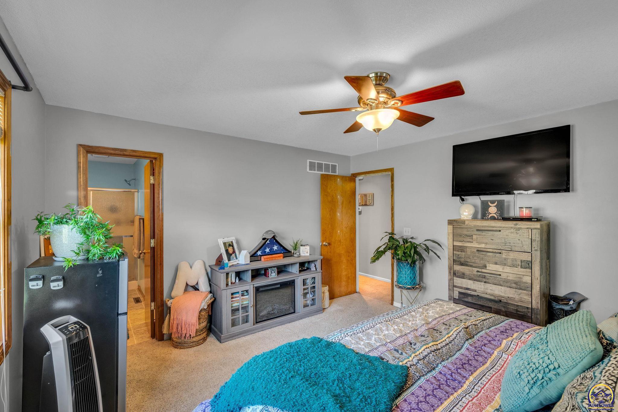 4037 NW Fielding TER