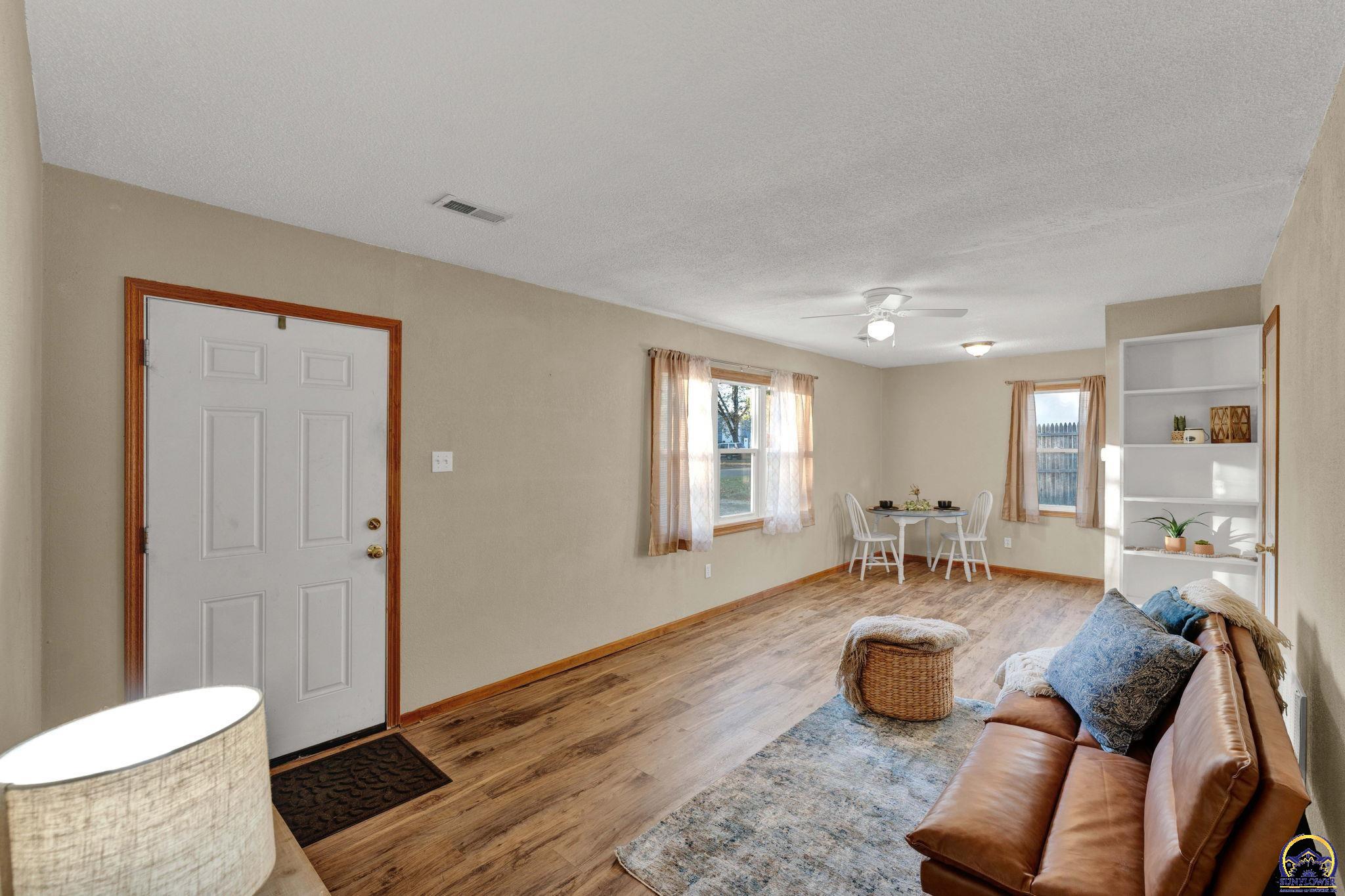 2120 SW Morningside RD