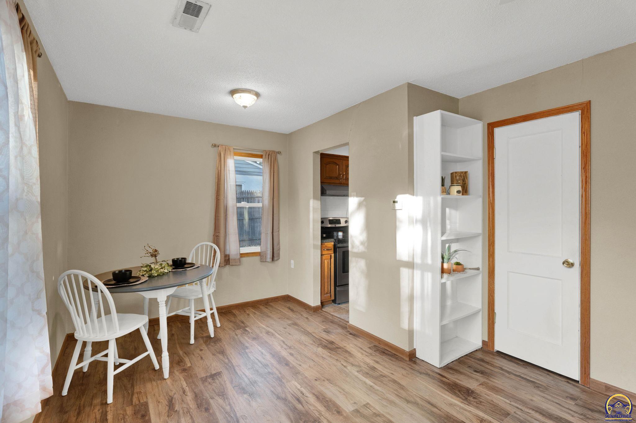 2120 SW Morningside RD