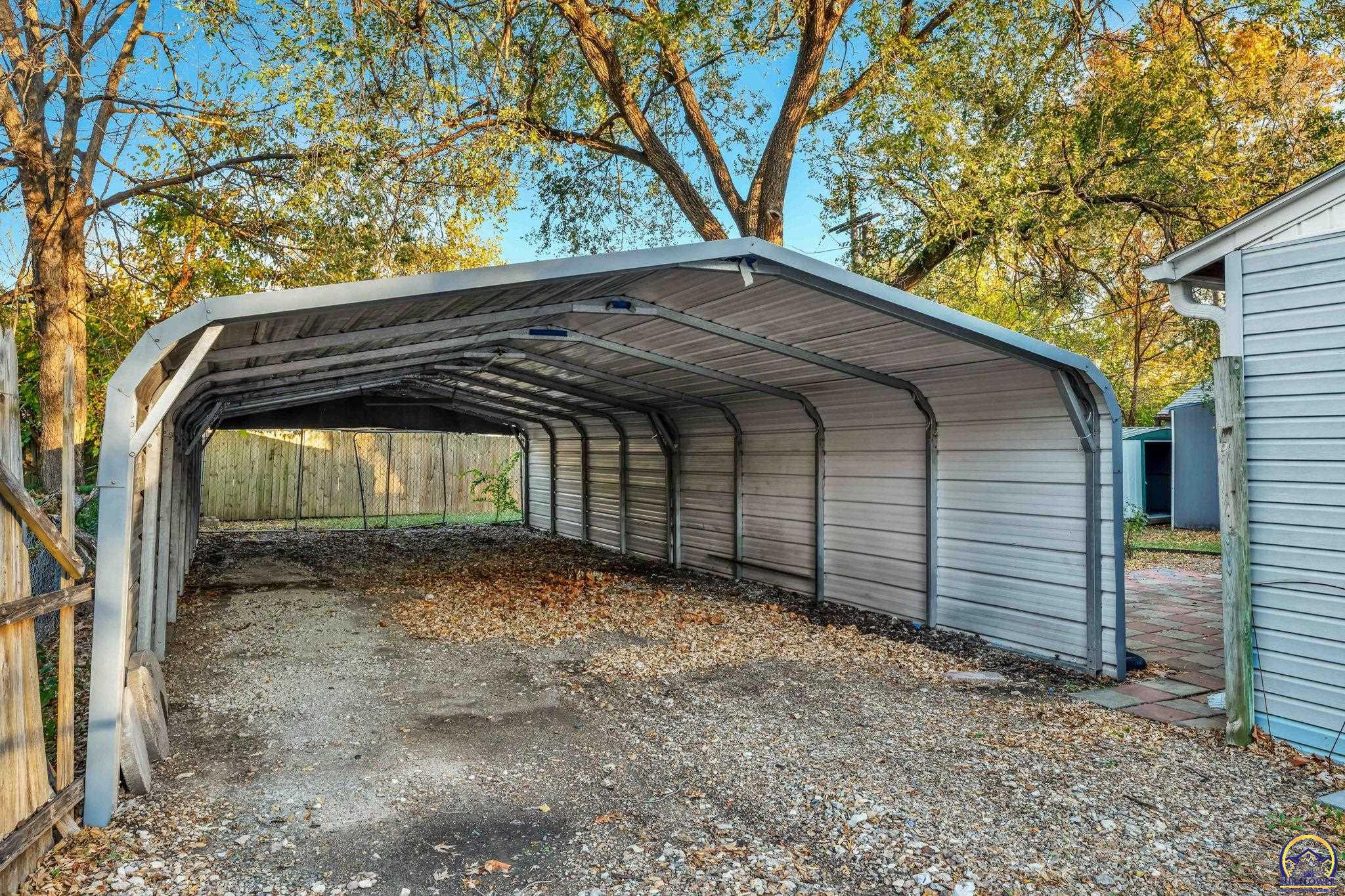 2120 SW Morningside RD