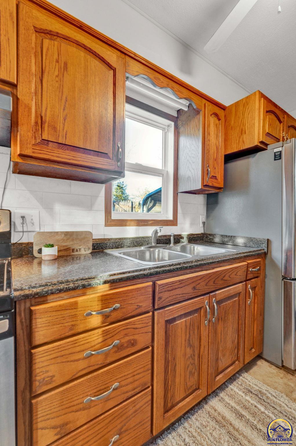 2120 SW Morningside RD