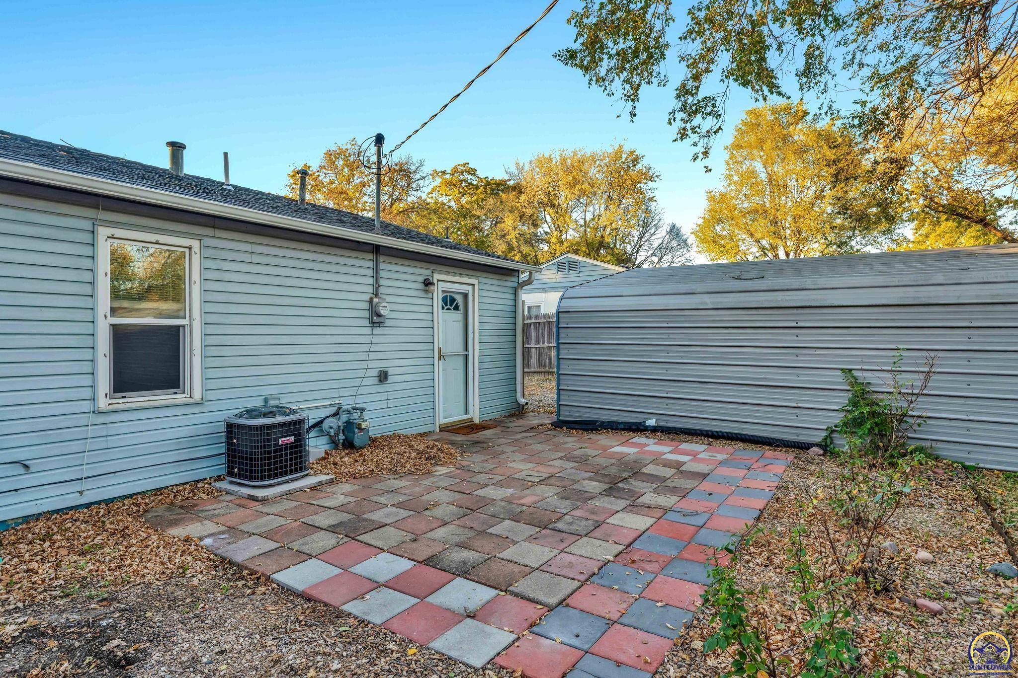 2120 SW Morningside RD