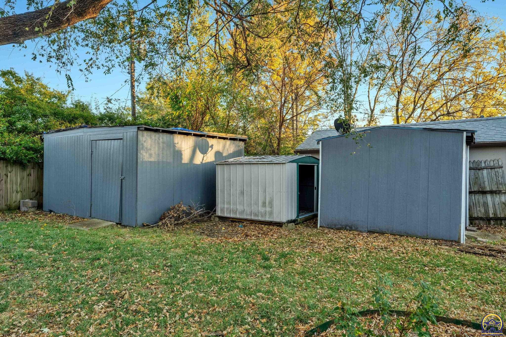 2120 SW Morningside RD