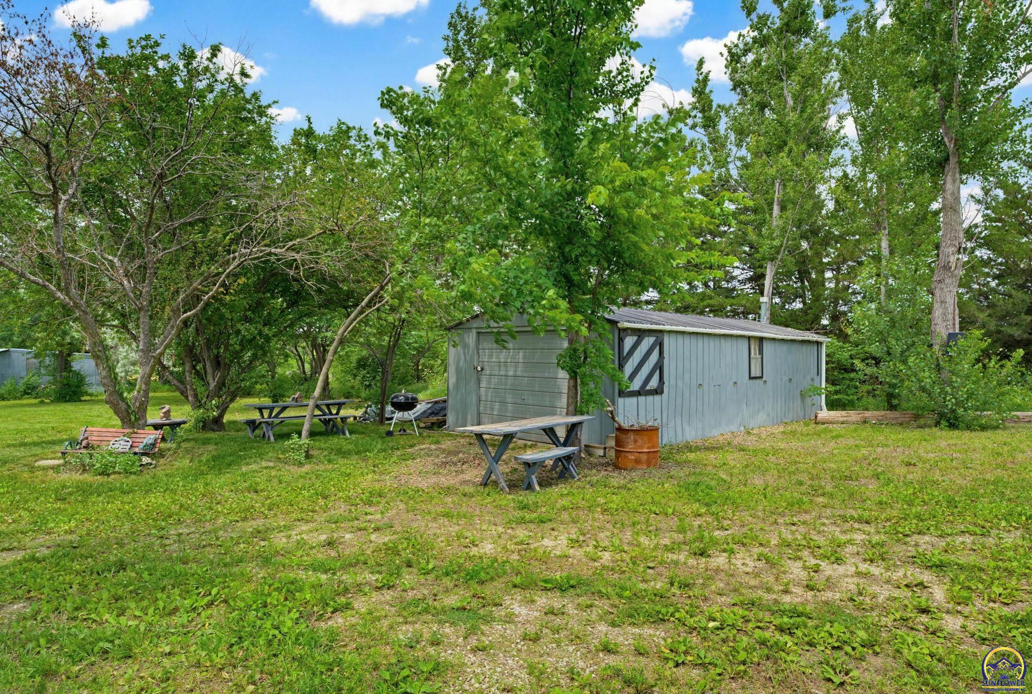 5631 Clark RD