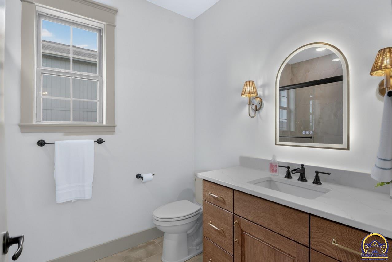 2636 SW Sherwood Park DR