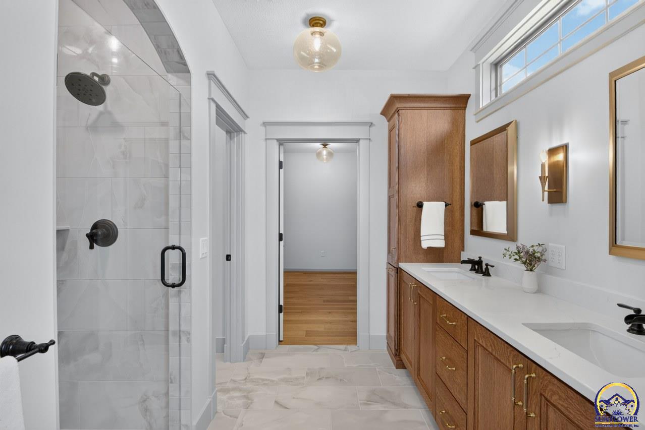 2636 SW Sherwood Park DR