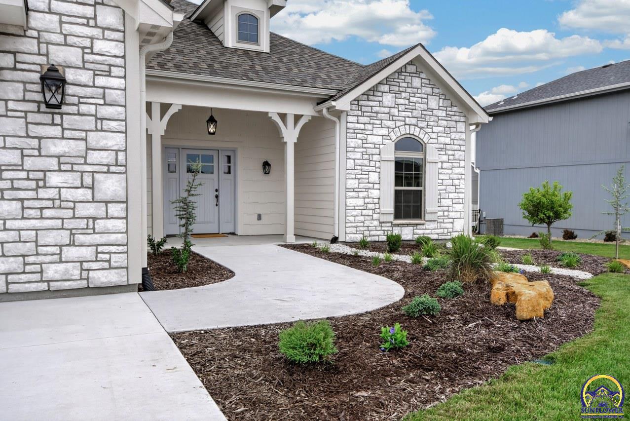 2636 SW Sherwood Park DR