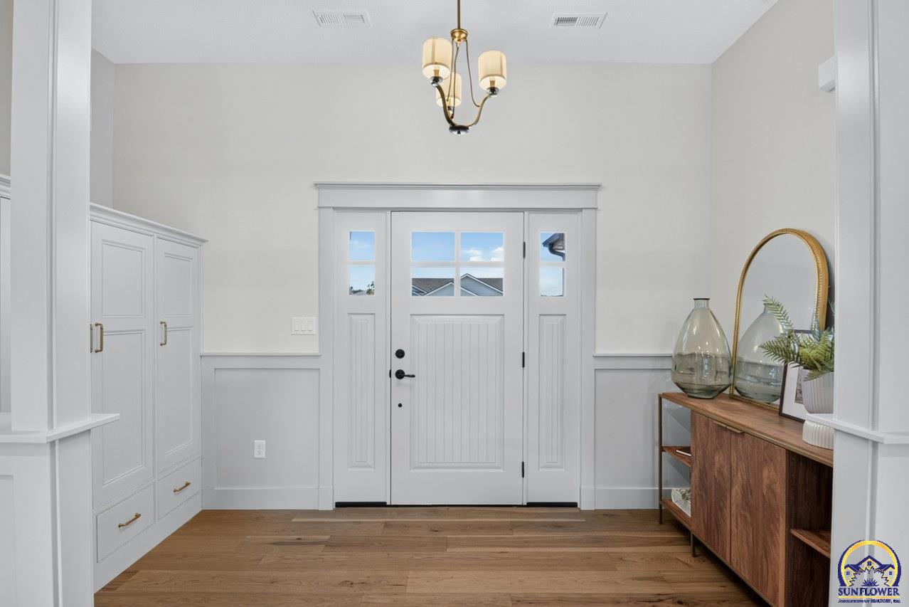 2636 SW Sherwood Park DR
