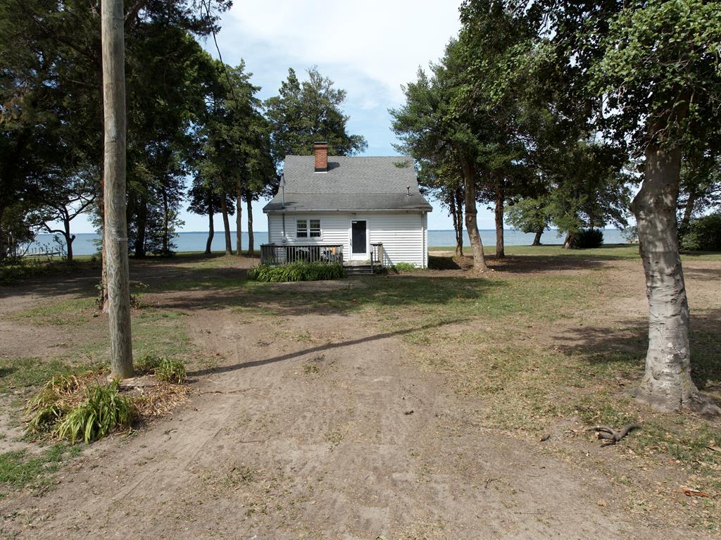 27 Cabin Road