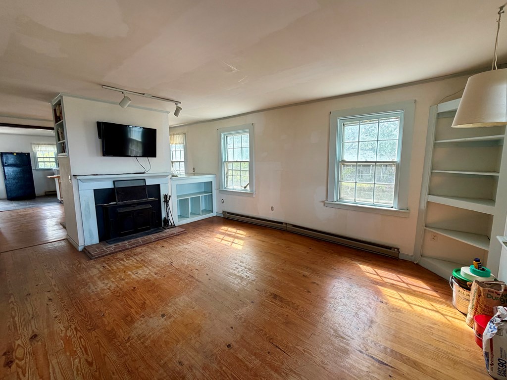 27 Cabin Road