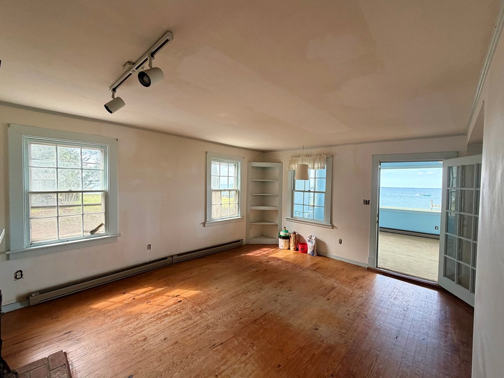 27 Cabin Road