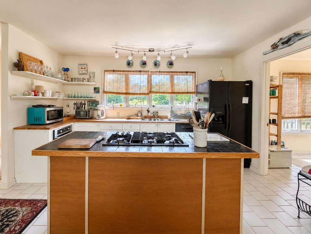 1396 Forrest Landing Road
