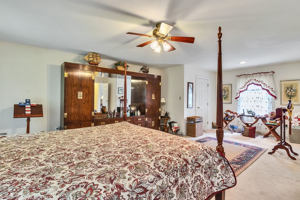 238 Hill Valley Ln