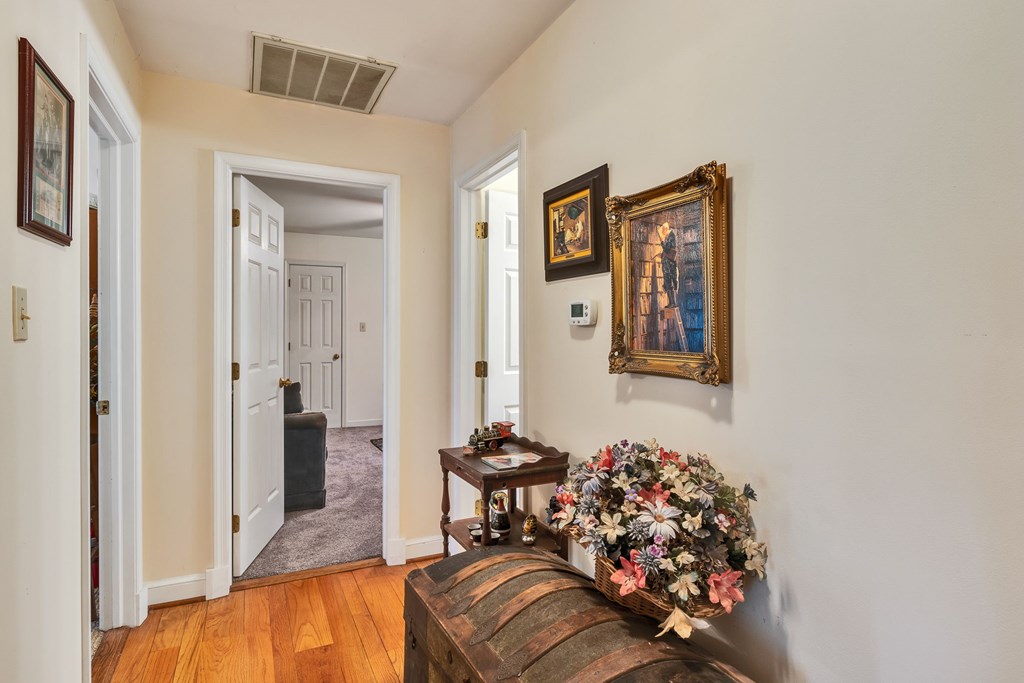 238 Hill Valley Ln