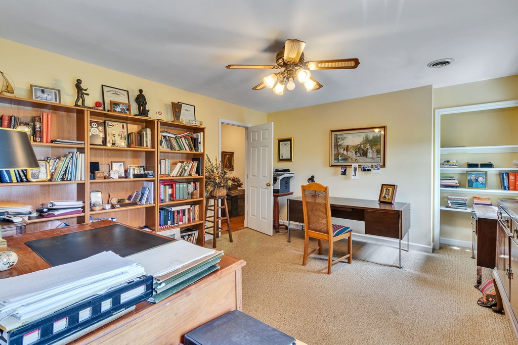 238 Hill Valley Ln