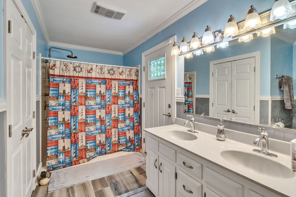 238 Hill Valley Ln