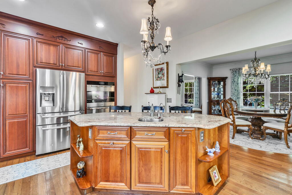 505 Kingscote Drive
