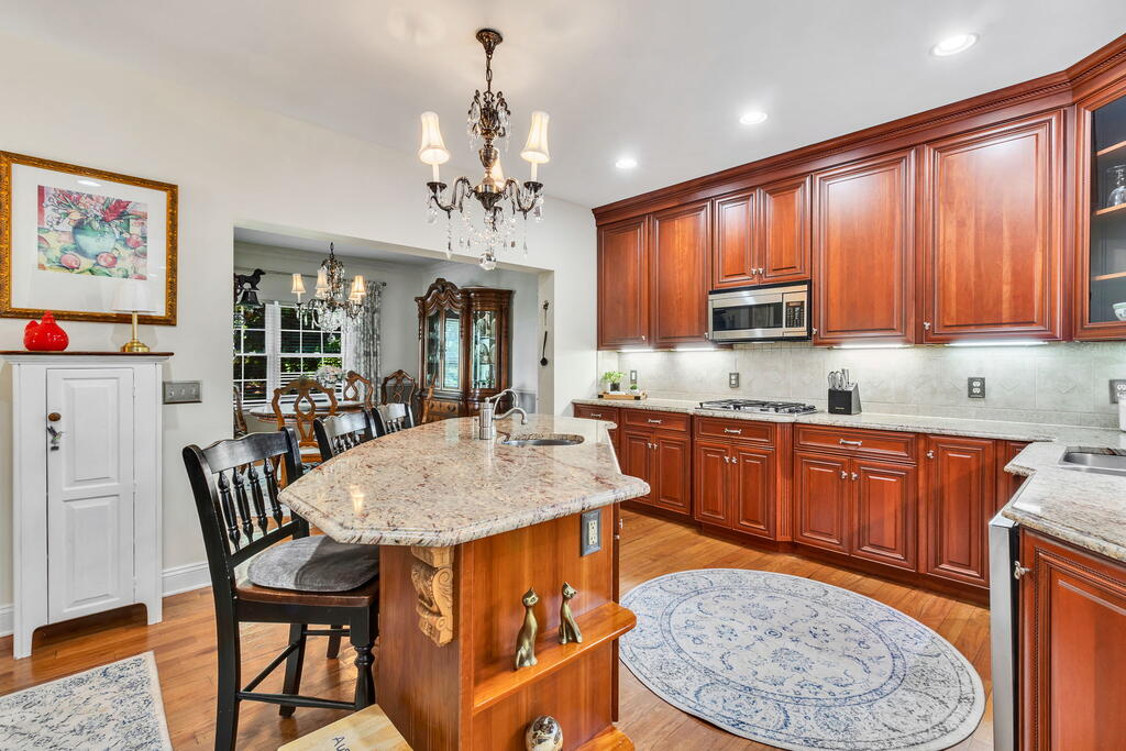 505 Kingscote Drive