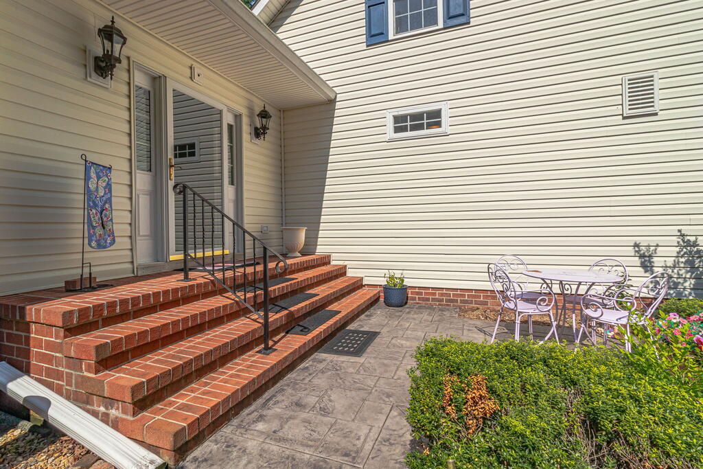 505 Kingscote Drive