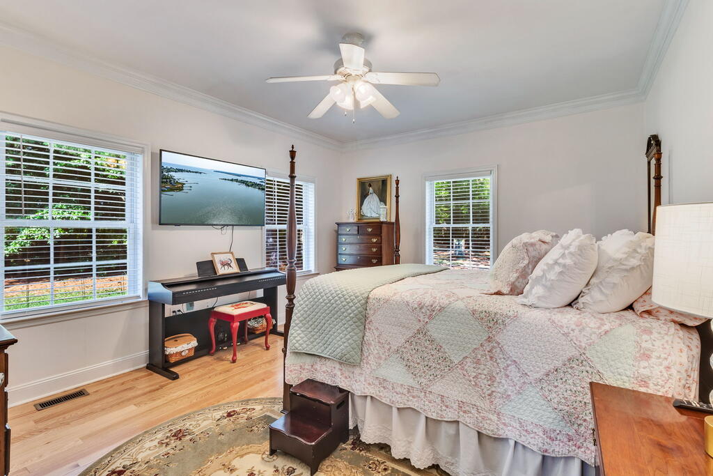 505 Kingscote Drive