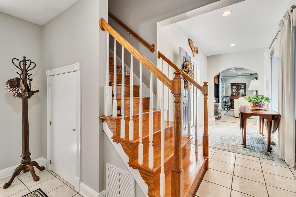 505 Kingscote Drive