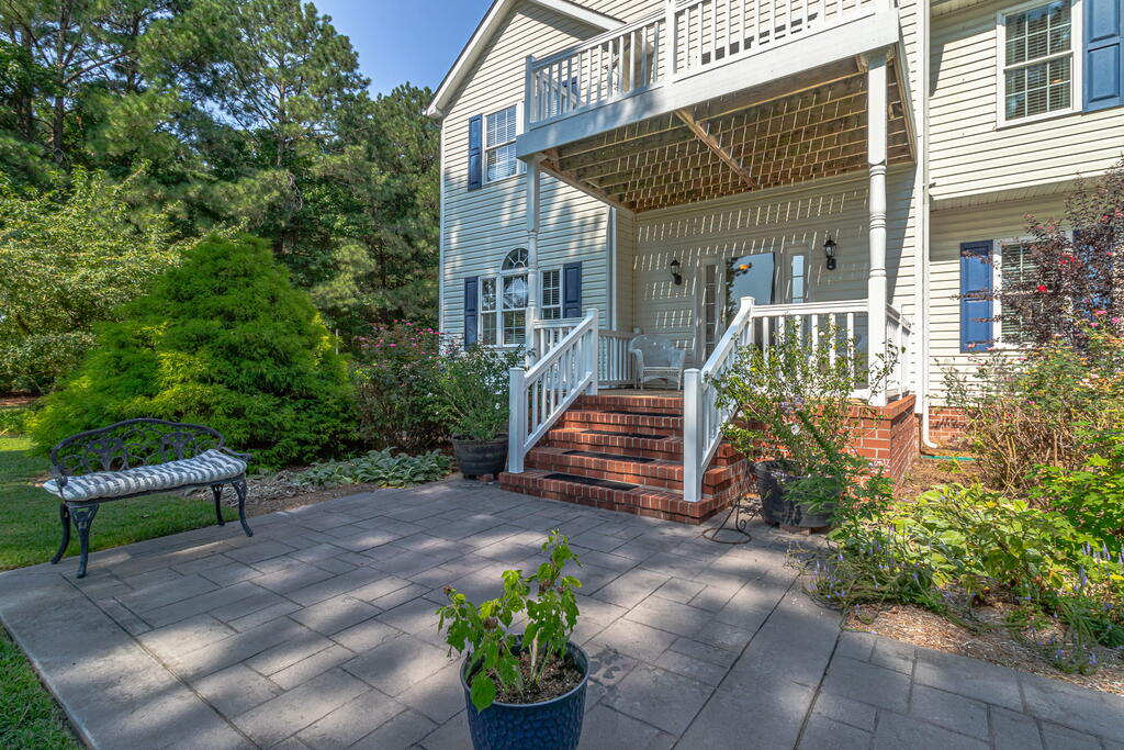 505 Kingscote Drive