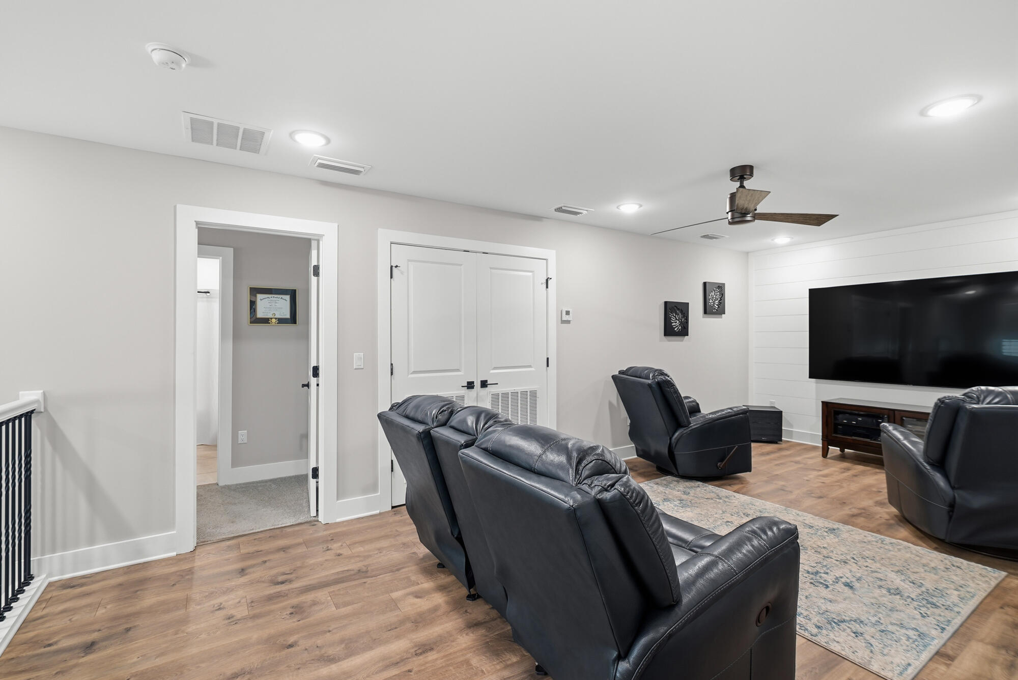 725 Landing Circle