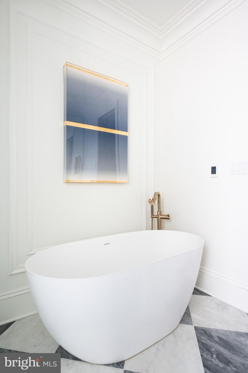 635 MARYLAND AVENUE NE