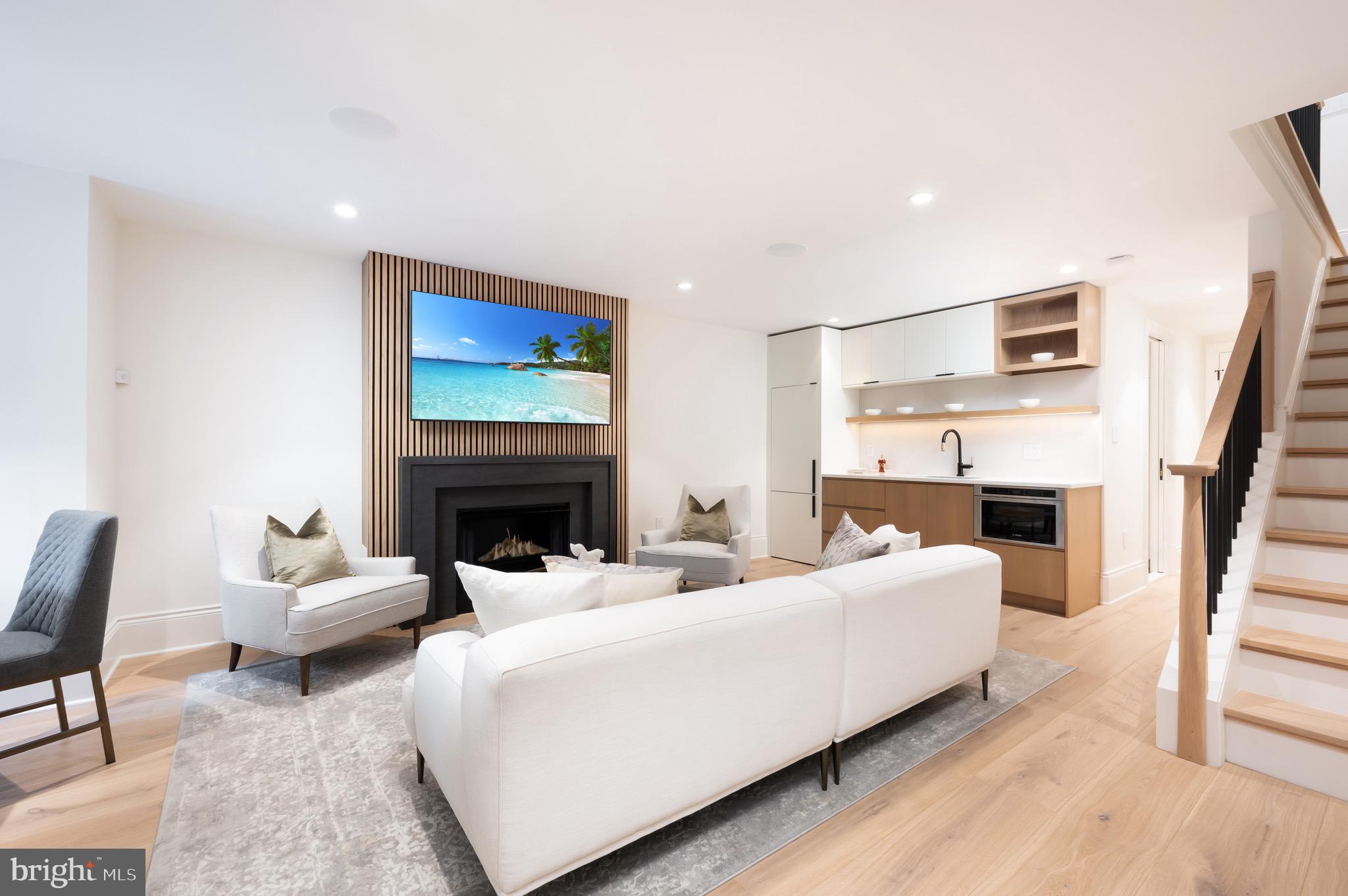 635 MARYLAND AVENUE NE