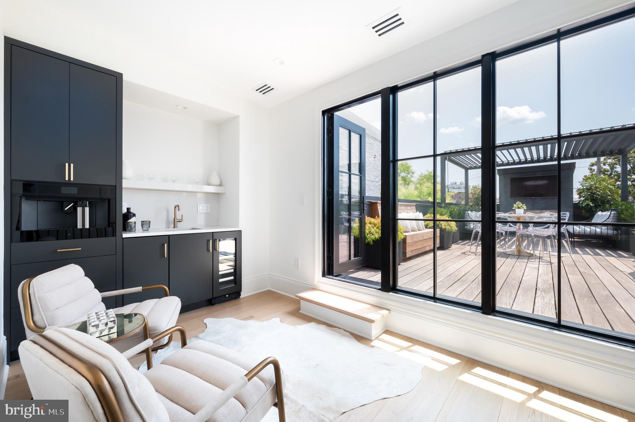 635 MARYLAND AVENUE NE