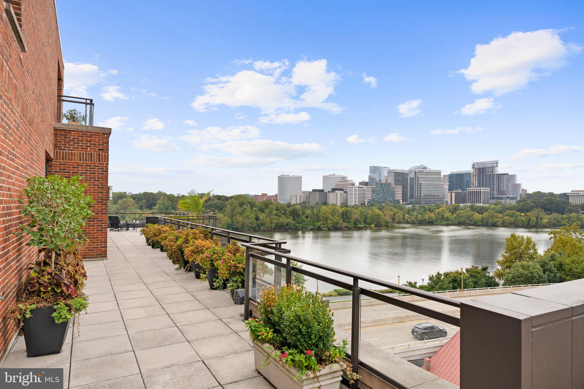 3150 SOUTH STREET NW PH2A