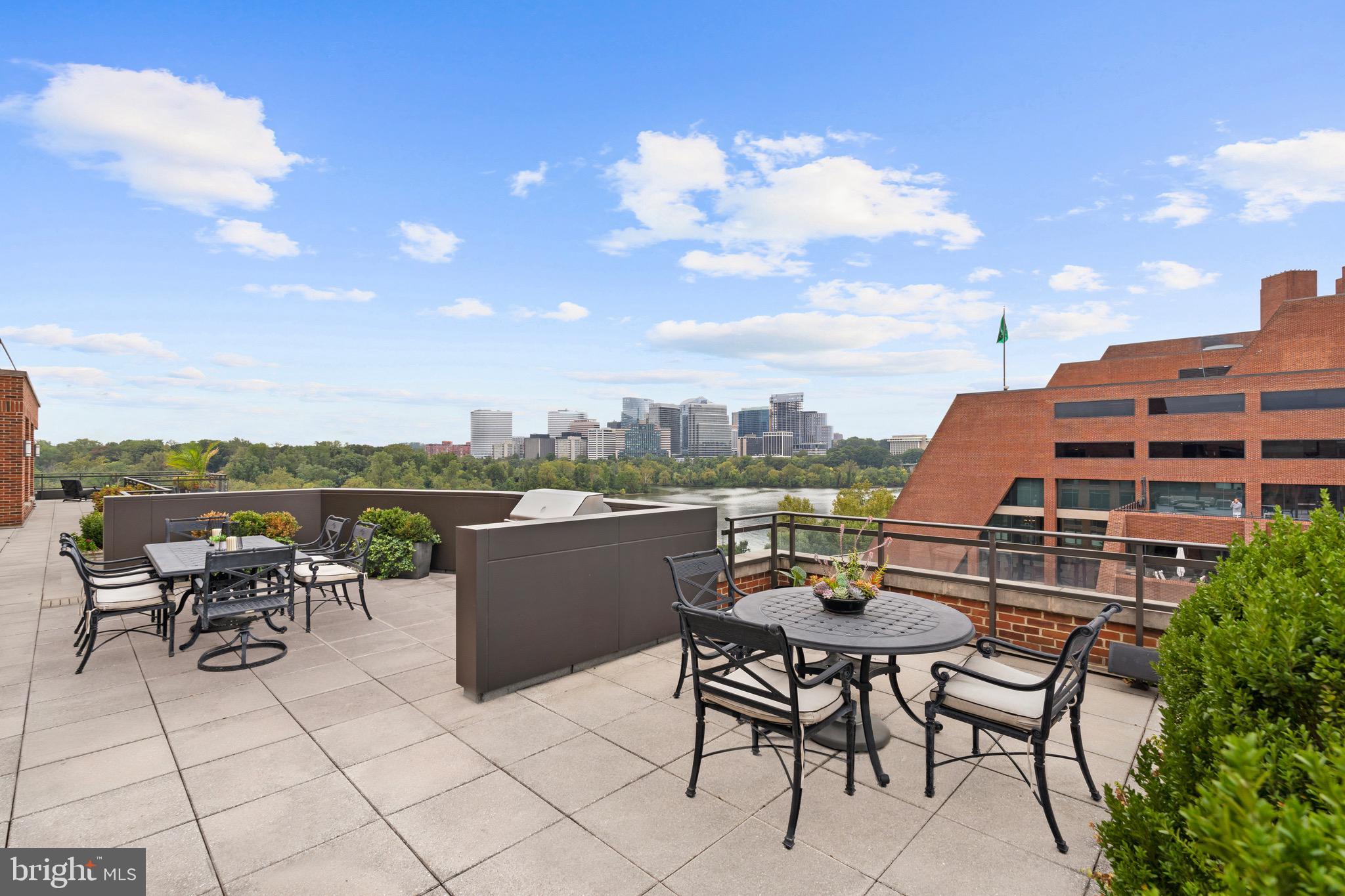 3150 SOUTH STREET NW PH2A