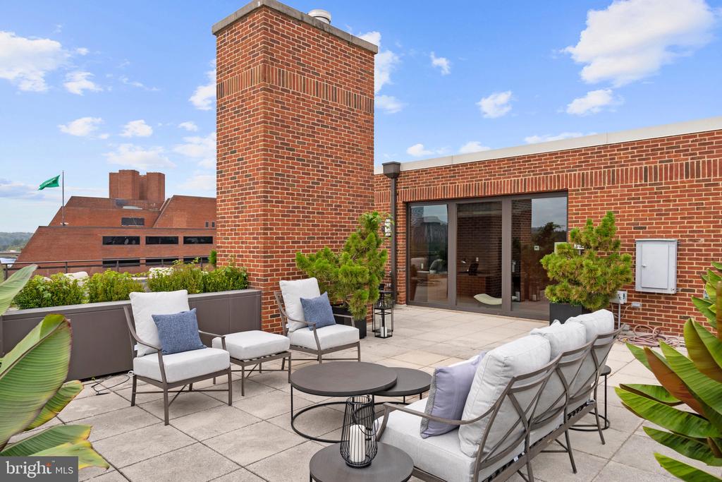 3150 SOUTH STREET NW PH2A
