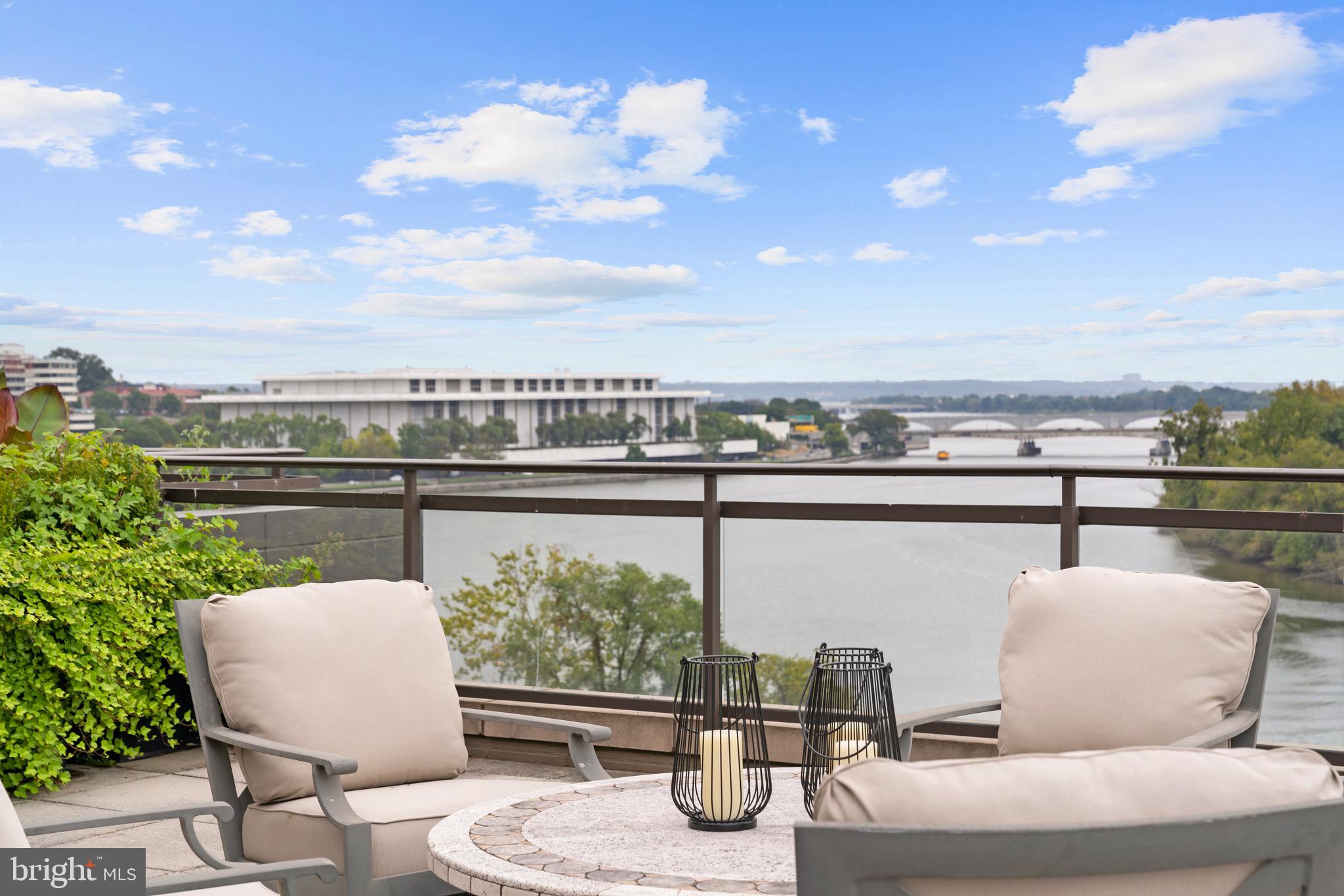 3150 SOUTH STREET NW PH2A