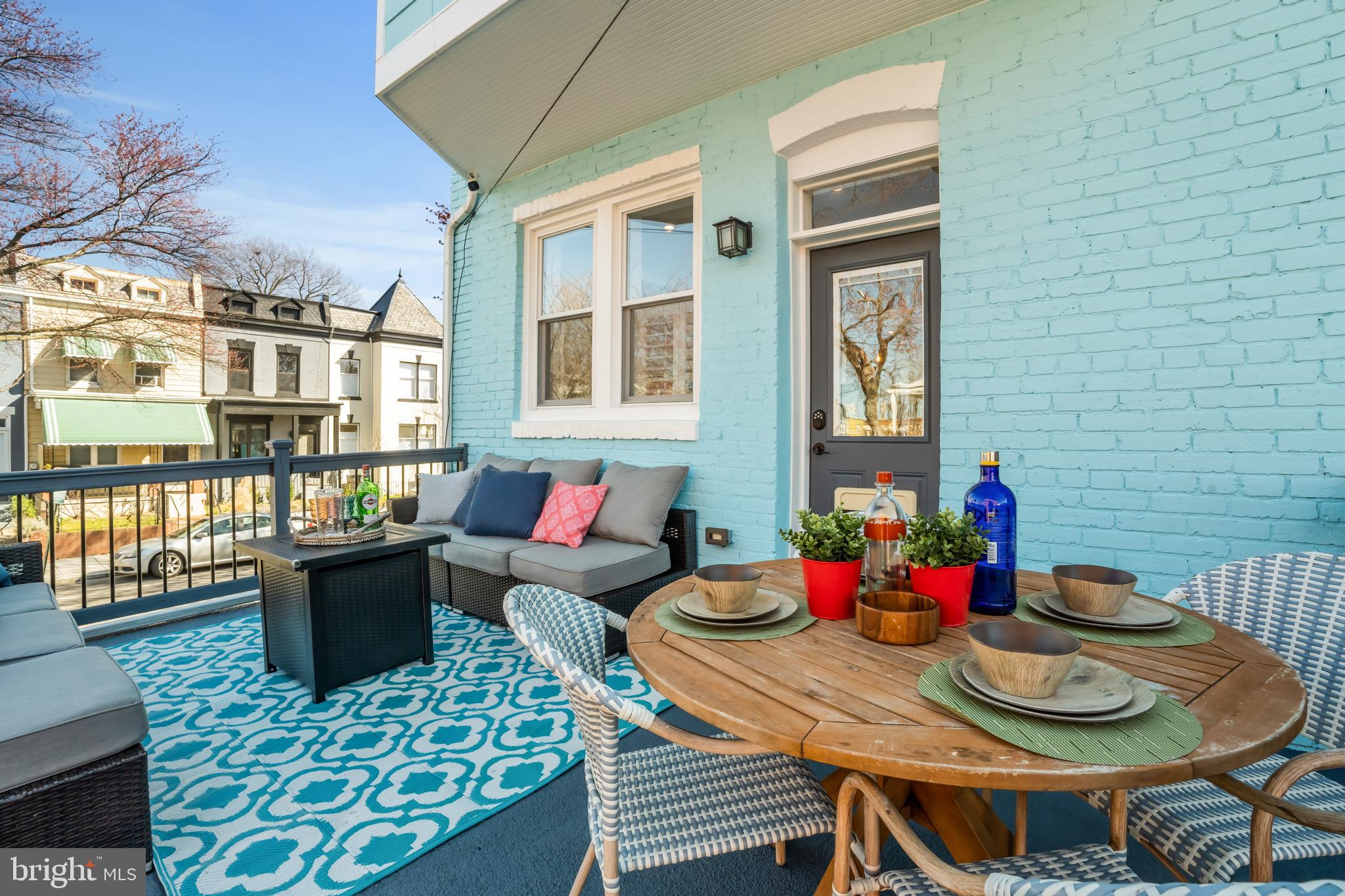 1536 EAST CAPITOL STREET NE
