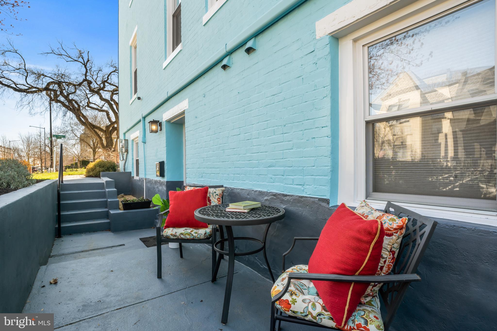 1536 EAST CAPITOL STREET NE
