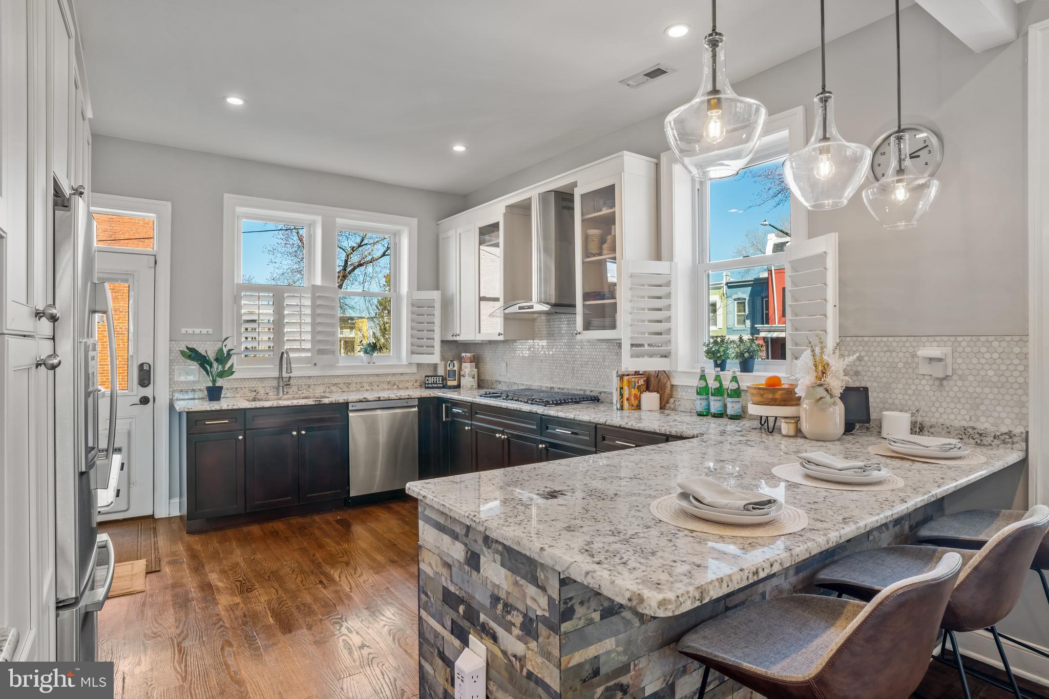 1536 EAST CAPITOL STREET NE
