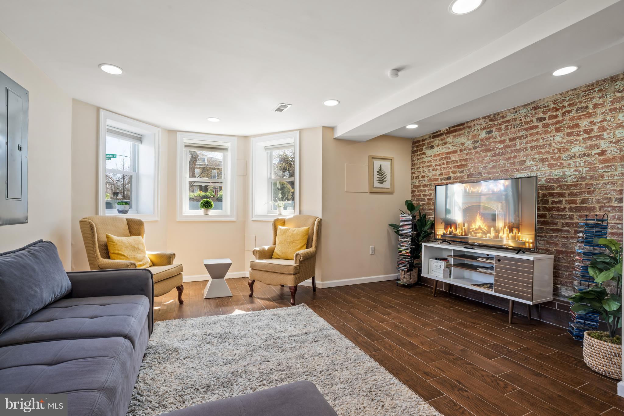 1536 EAST CAPITOL STREET NE