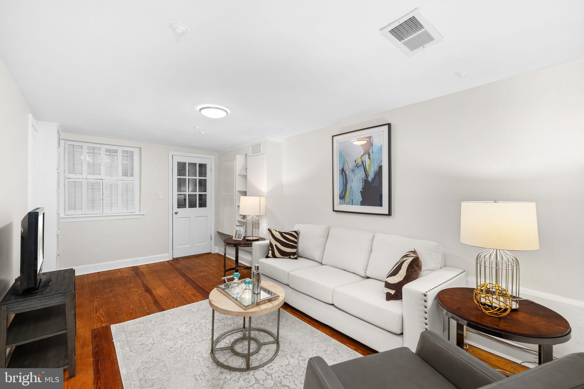 1310 35TH STREET NW