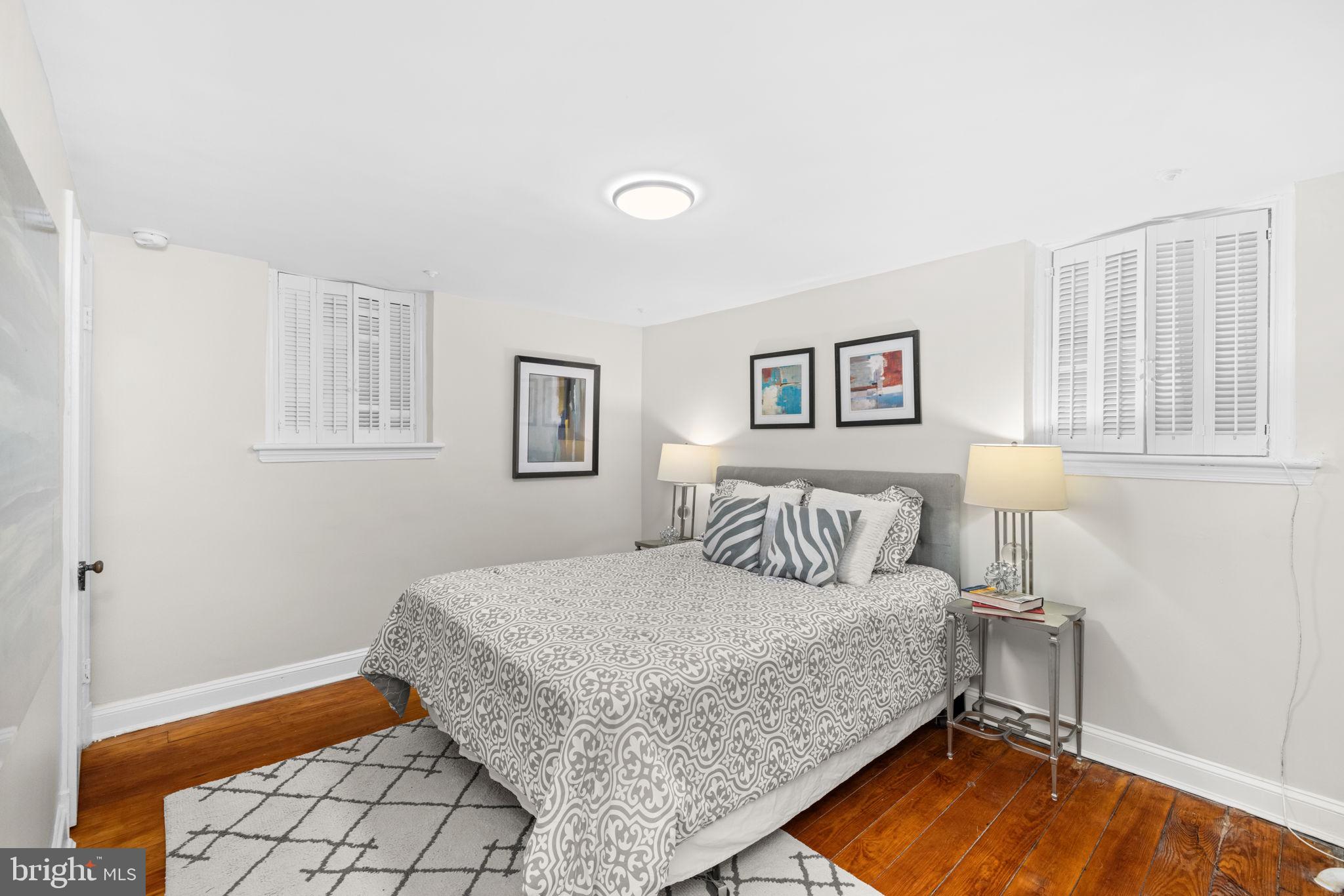 1310 35TH STREET NW