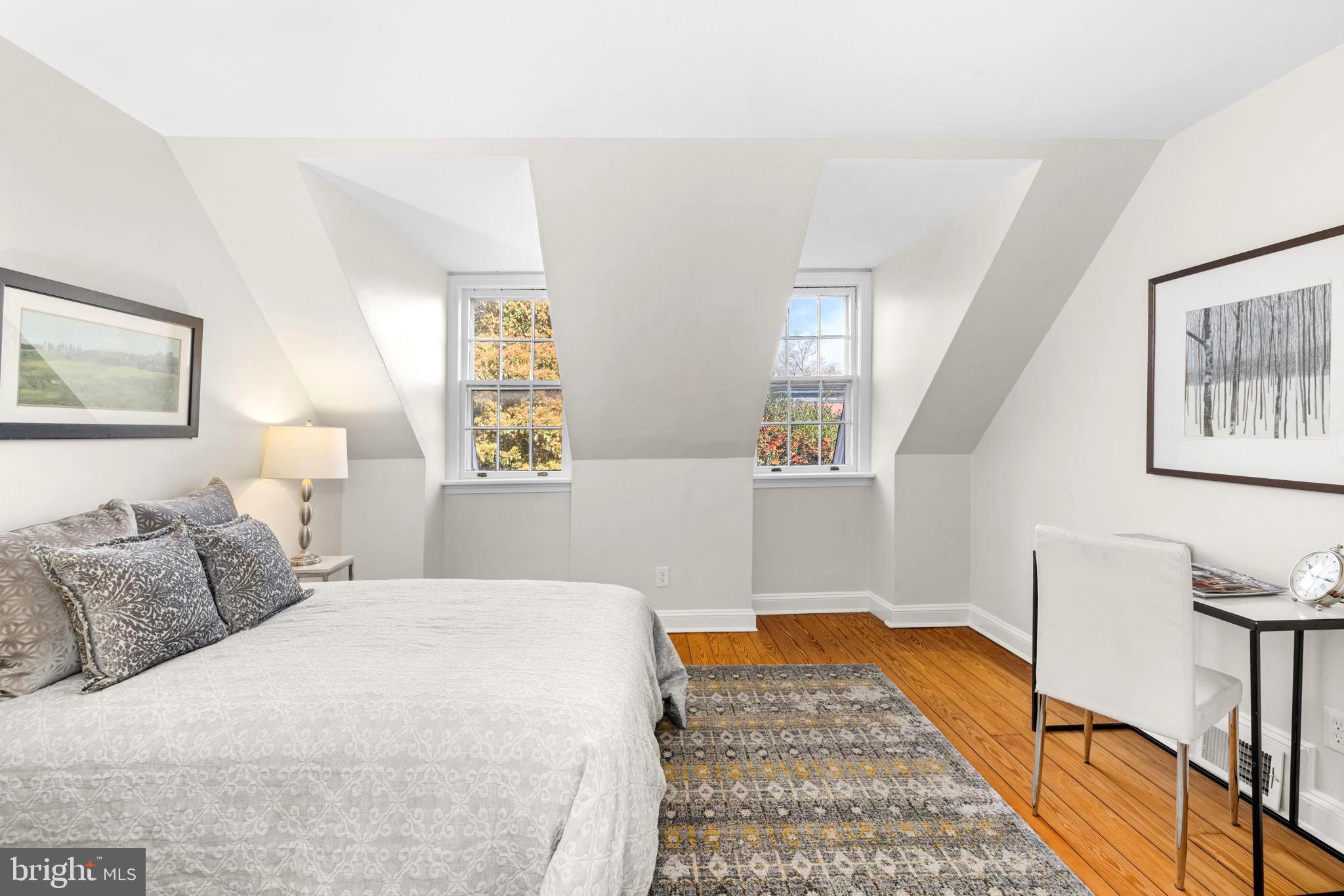 1310 35TH STREET NW