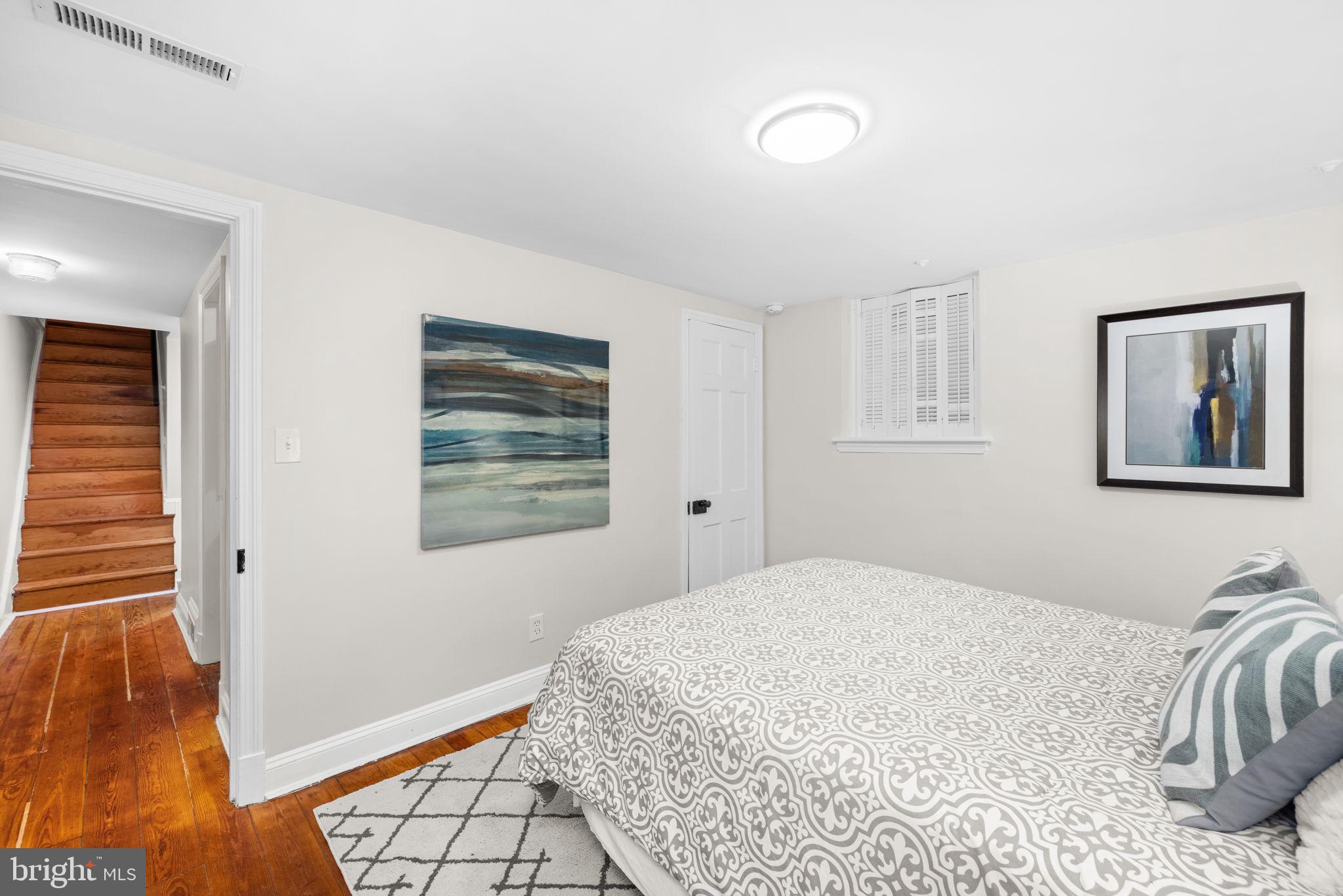 1310 35TH STREET NW