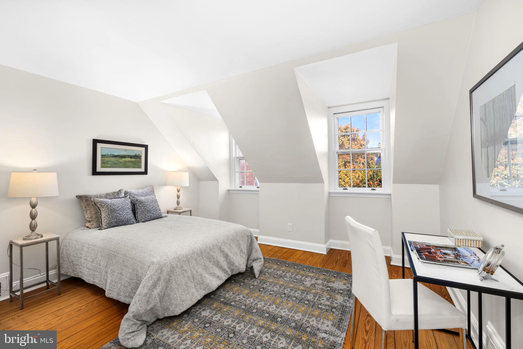 1310 35TH STREET NW