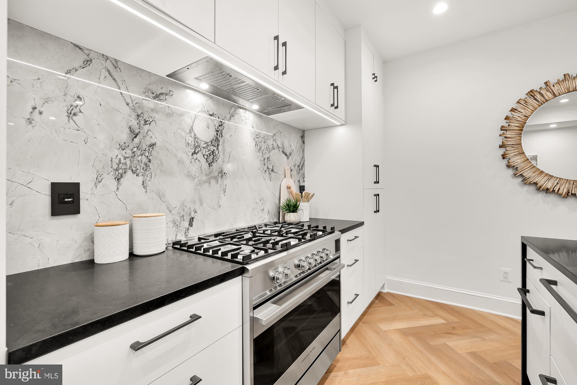 68 Q STREET NW 2