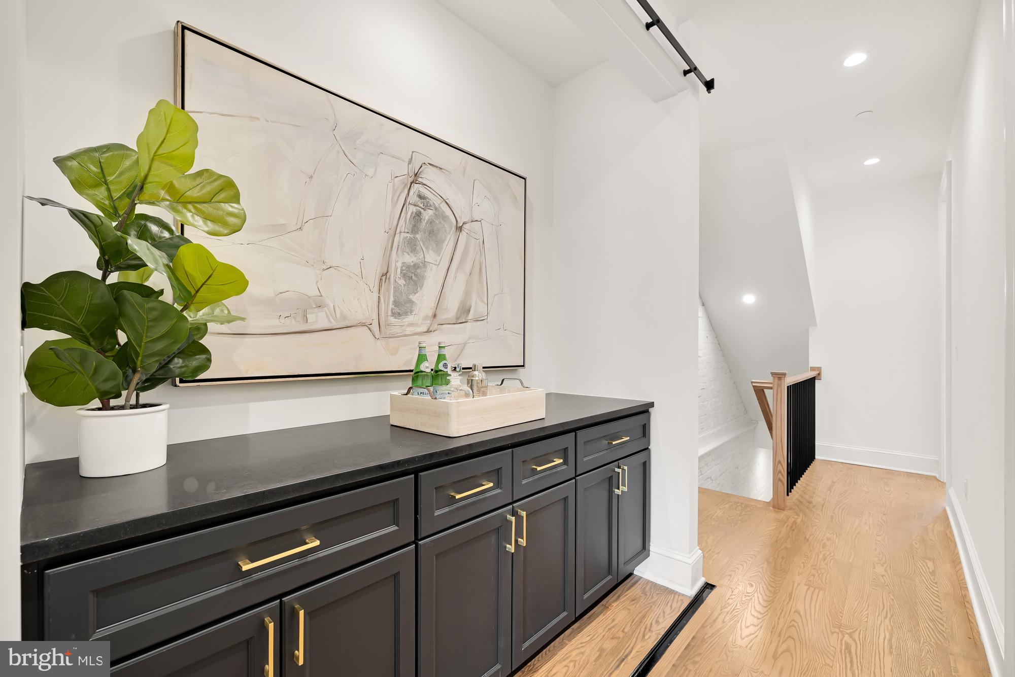 68 Q STREET NW 2